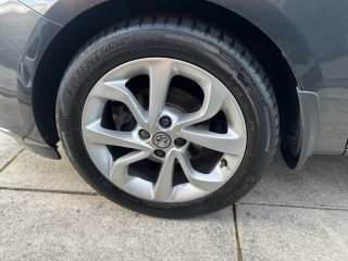 /photos/1322/038c7b62-60a5-ea89-6cb7-10fa2b9fd6dd_i320x240.jpg
